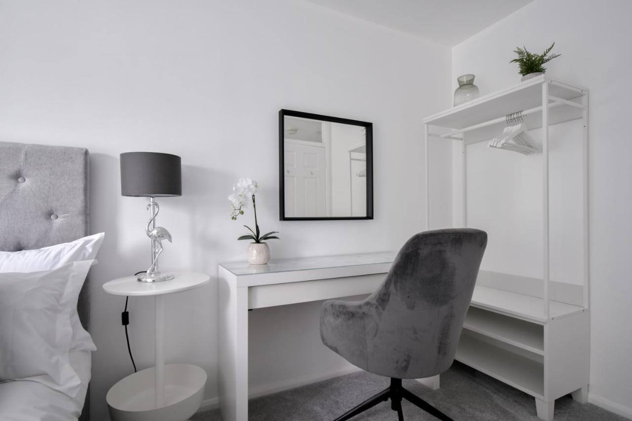 Stylish One Bed Apartment Near Cotswolds Raf 카터턴 외부 사진